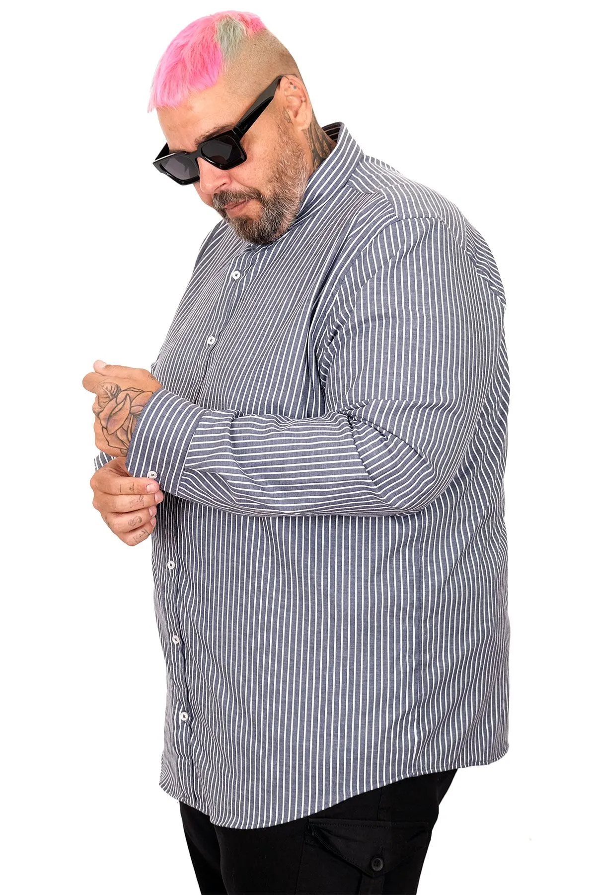 голема машка кошула сатенска со линии сива 3XL 4XL 5XL 6XL 7XL предна страна ракав