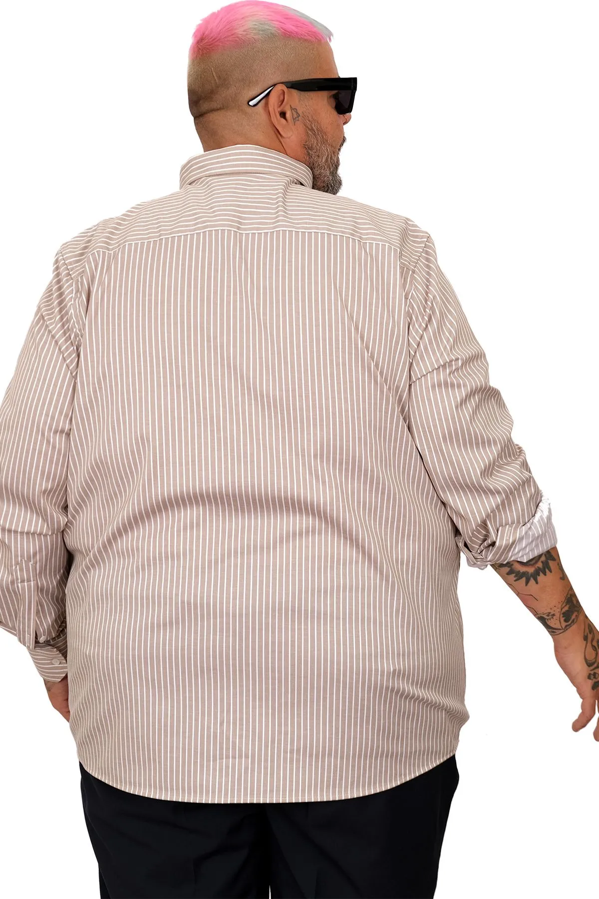 голема машка кошула сатенска со линии кафеава 3XL 4XL 5XL 6XL 7XL задна страна