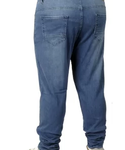 сини големи фармерки во големини од 56 58 60 62 64 66 68 70 72 74 76 78 80 82 задна страна